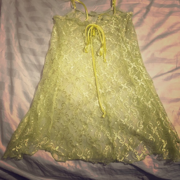 Lingerie - Picture 1 of 1